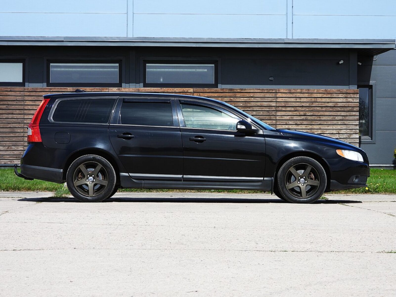 VOLVO V70