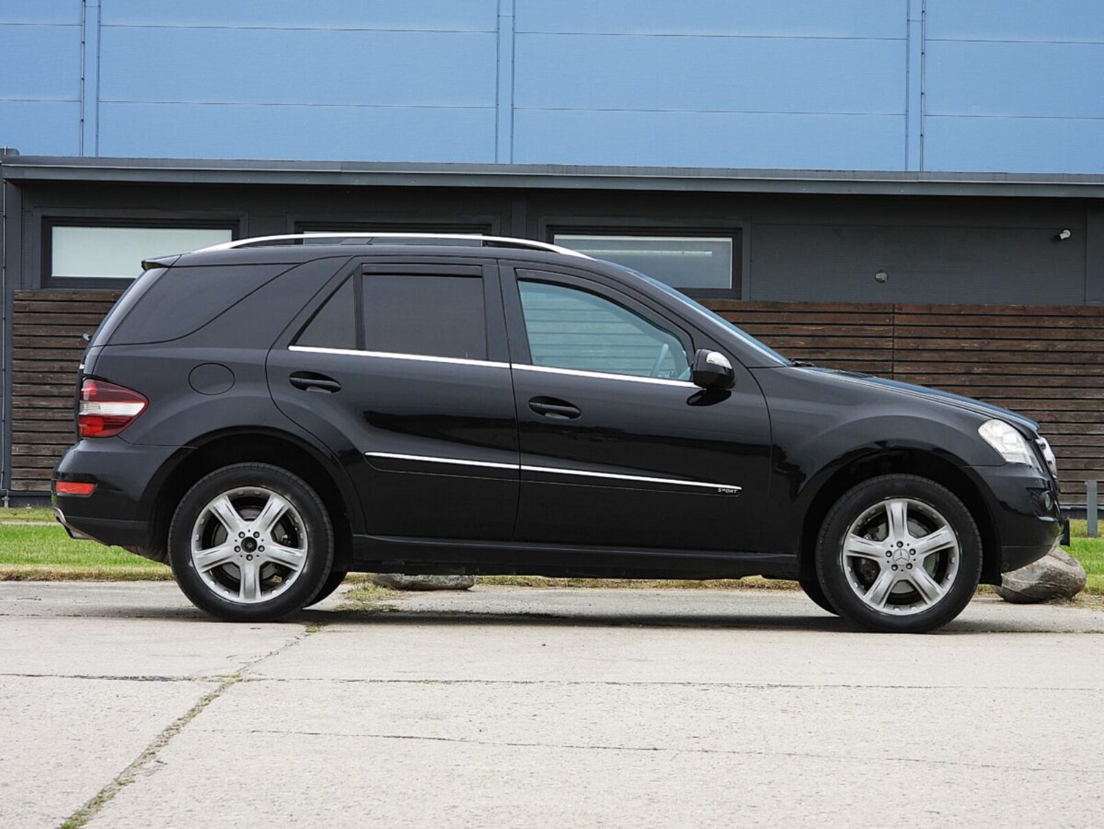 MERCEDES BENZ ML320