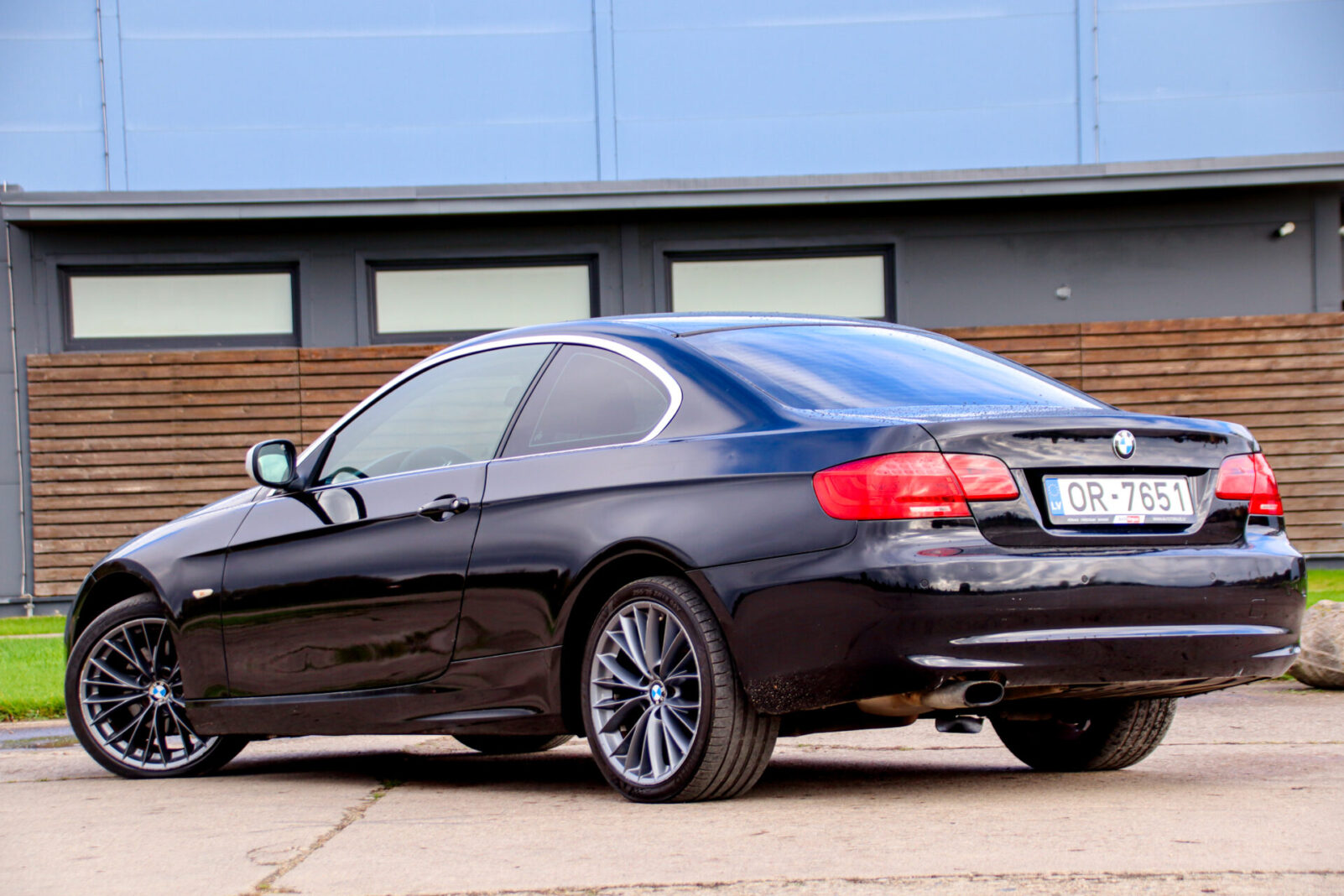 BMW 320