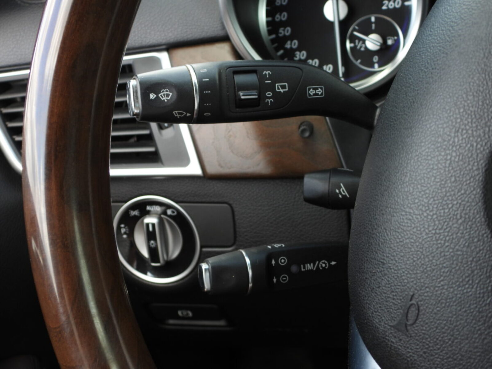 MERCEDES BENZ GL350