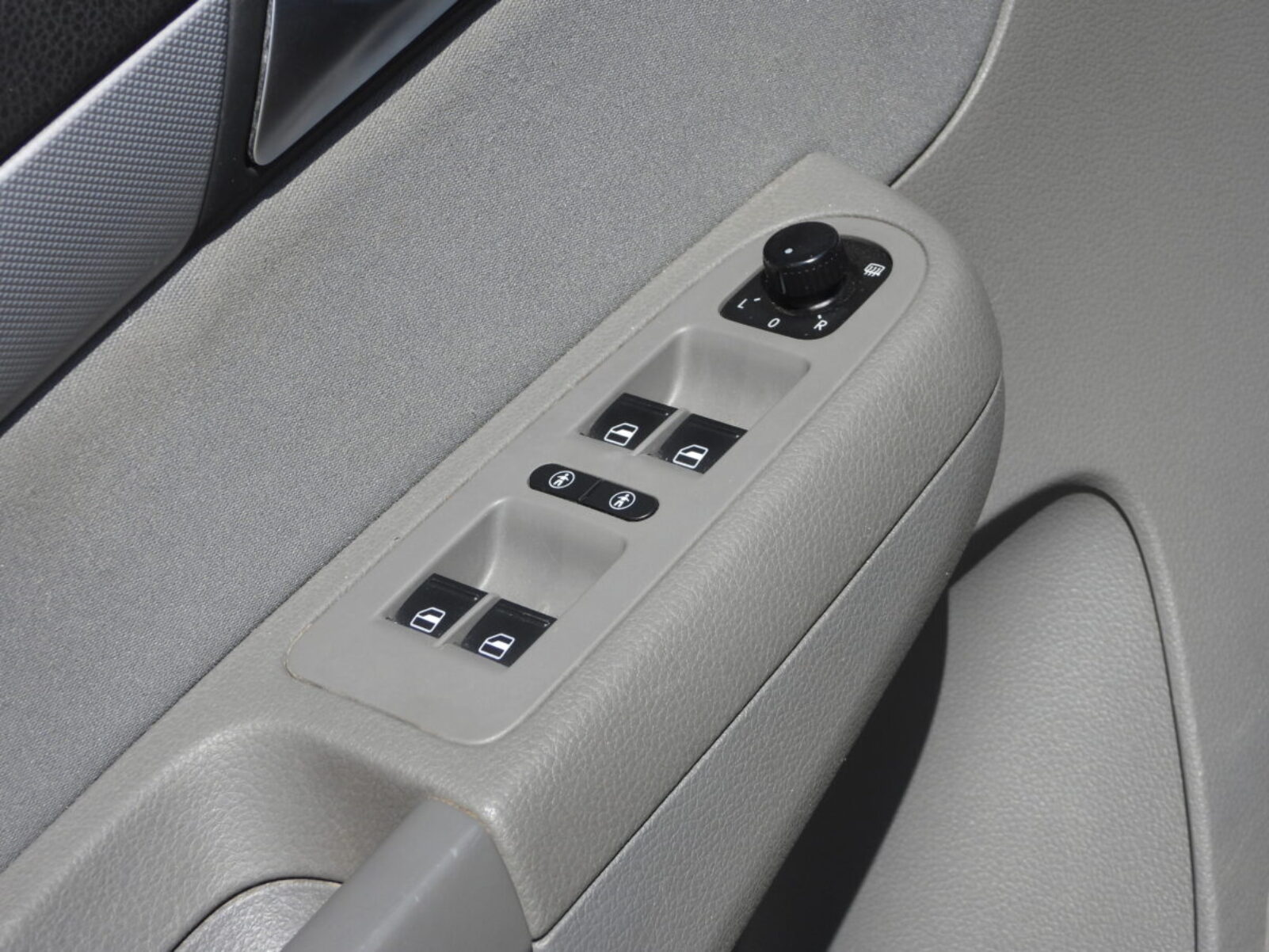 VW SHARAN