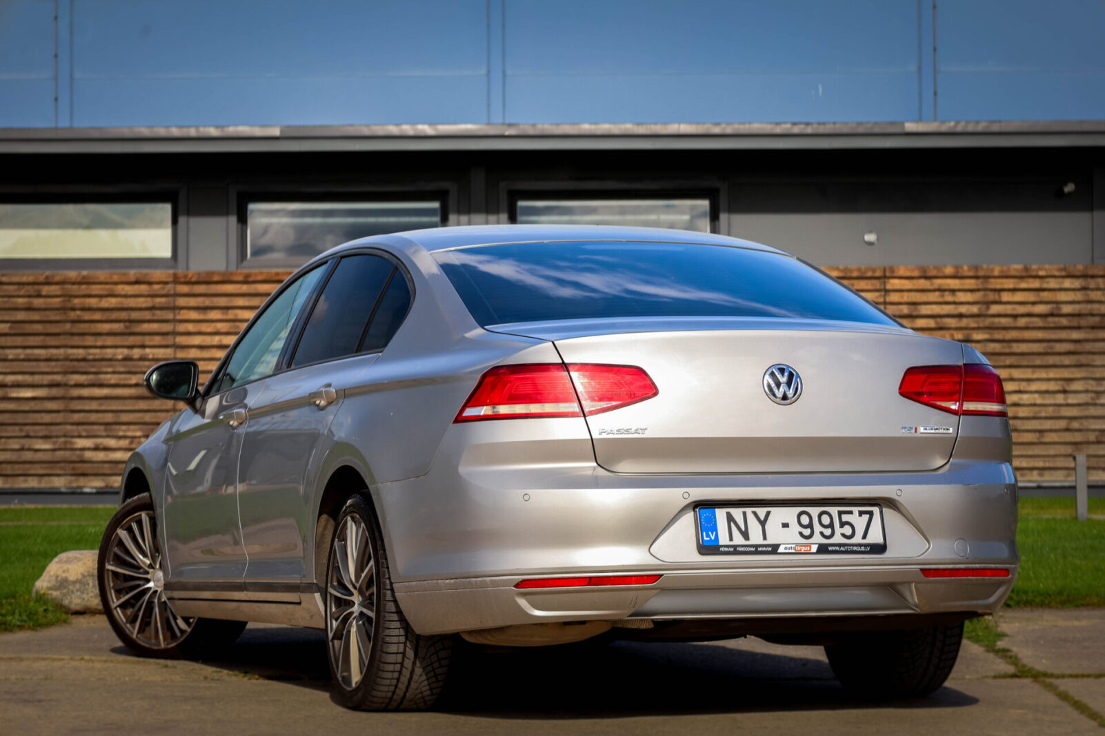 VW PASSAT