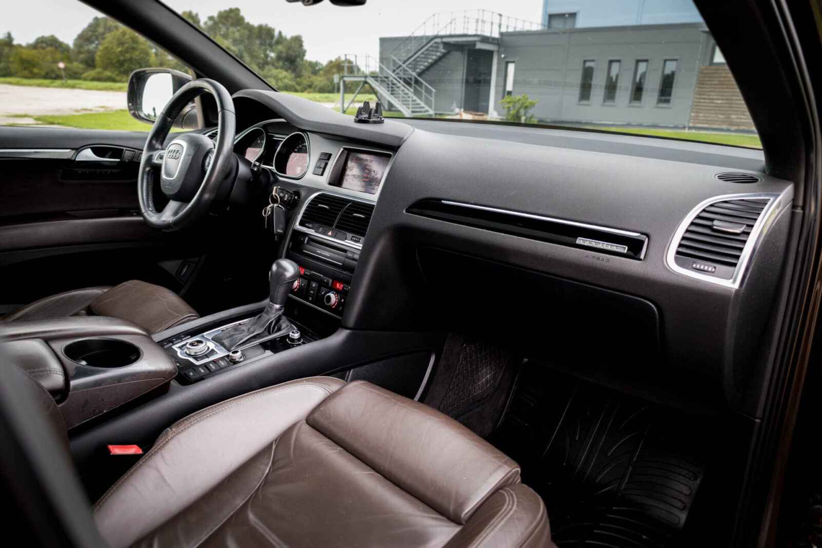 AUDI Q7 S-line