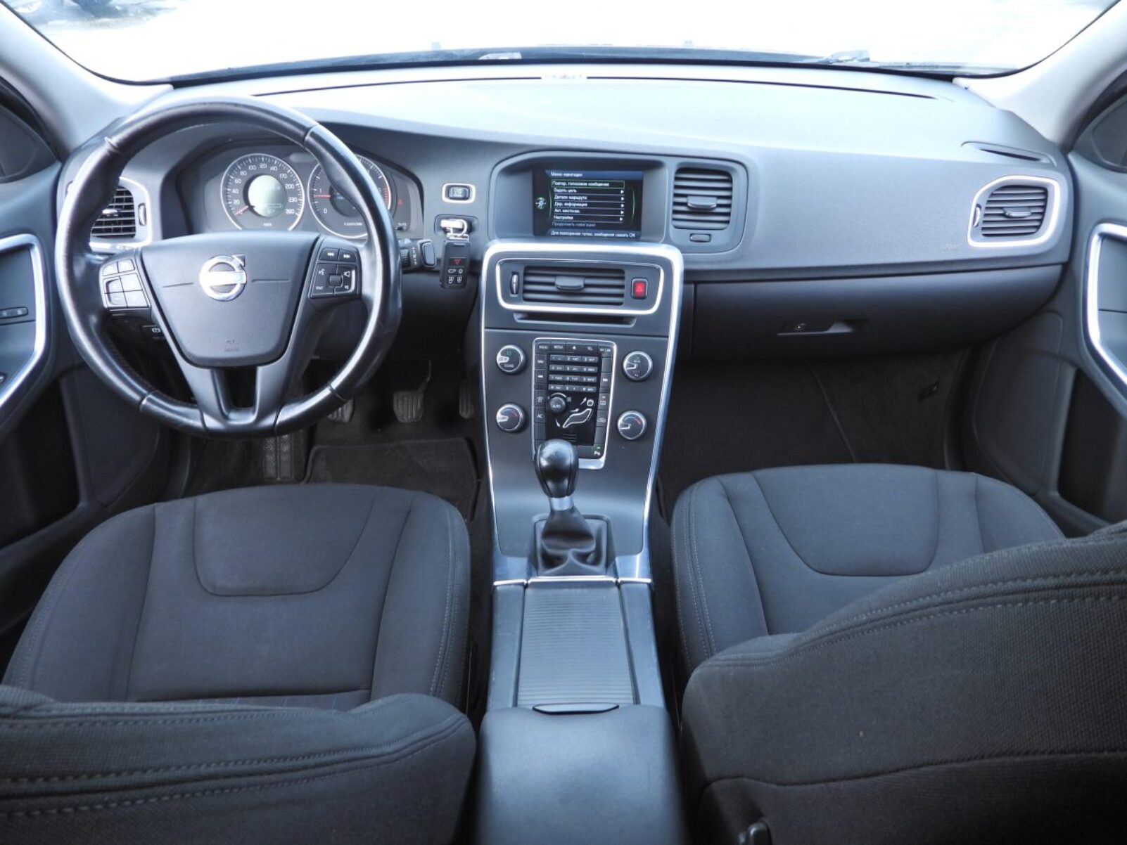 VOLVO S60
