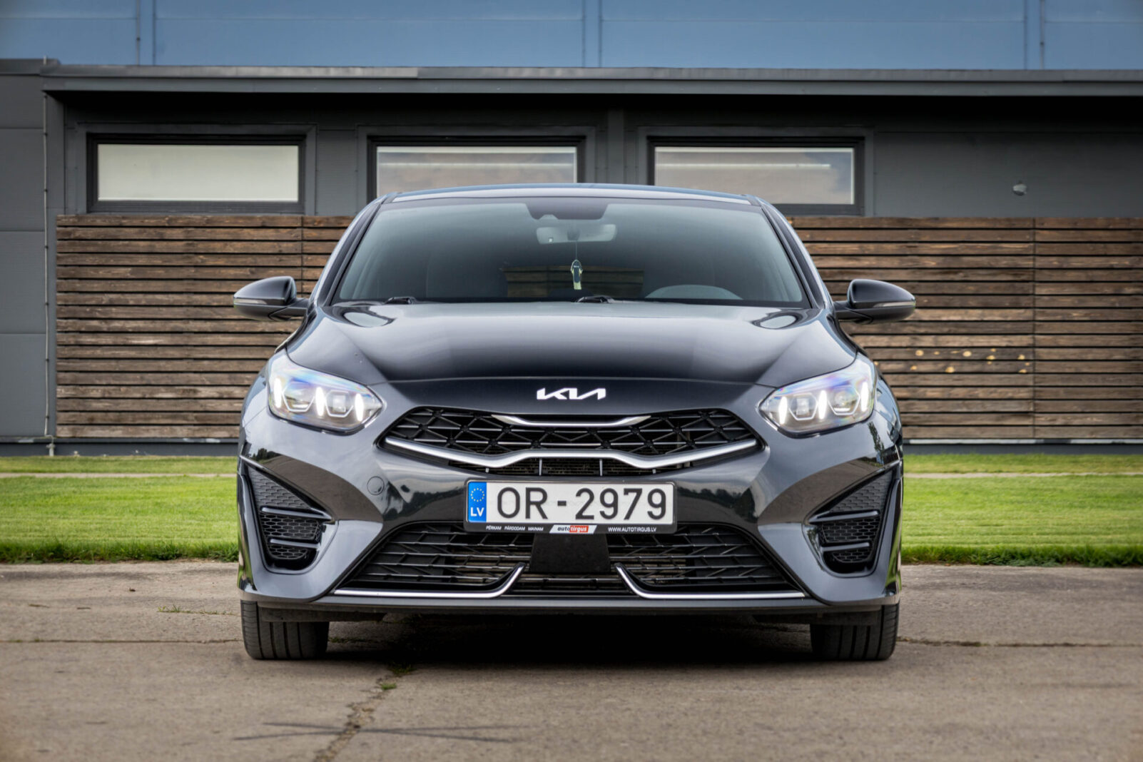 KIA PROCEED