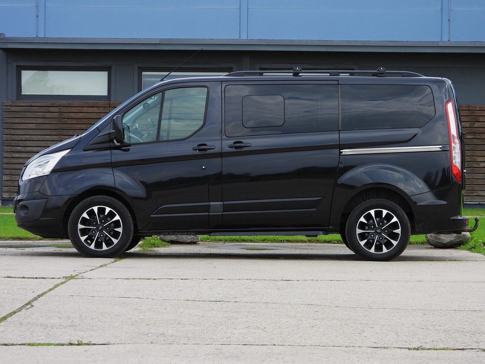 FORD TOURNEO CUSTOM