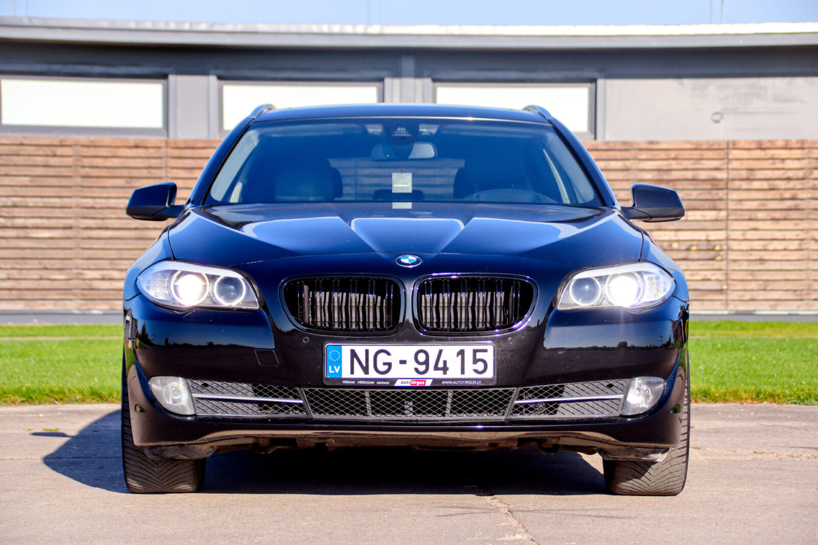 BMW 525