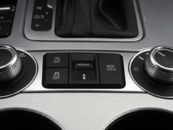 VW TOUAREG R-LINE