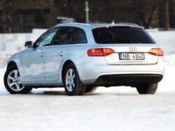AUDI A4 AVANT