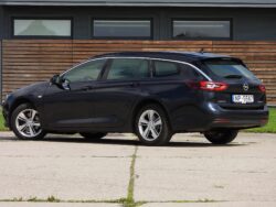 OPEL INSIGNIA SPORTS TOURER