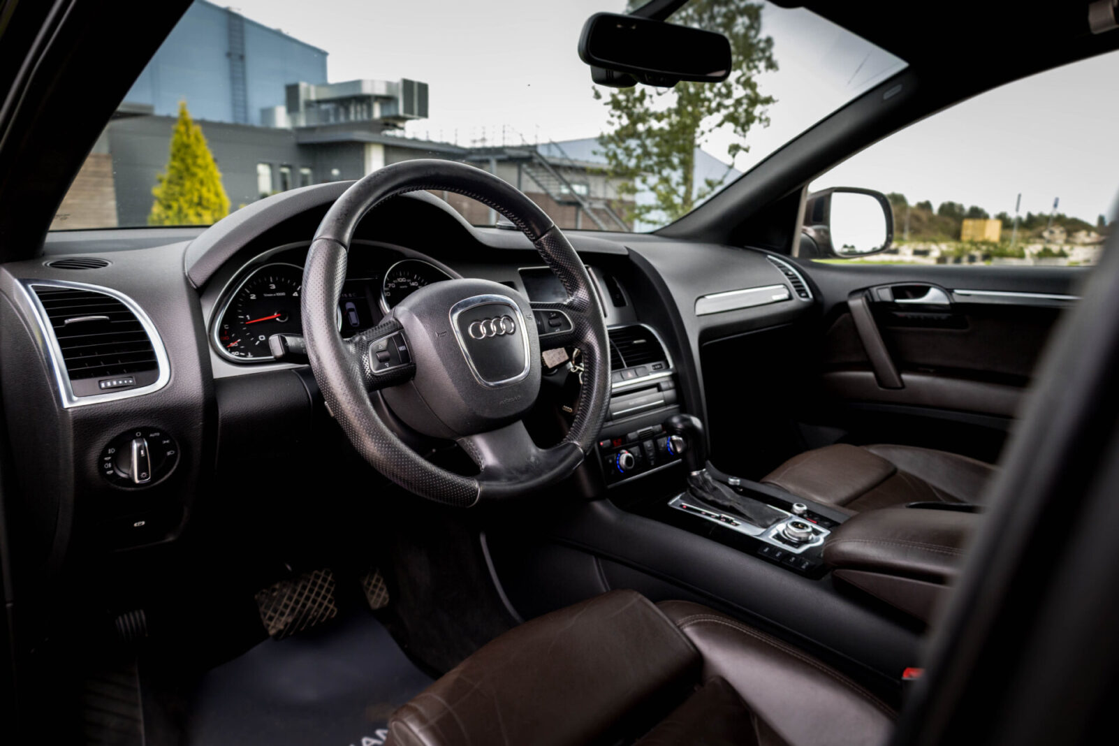 AUDI Q7 S-line