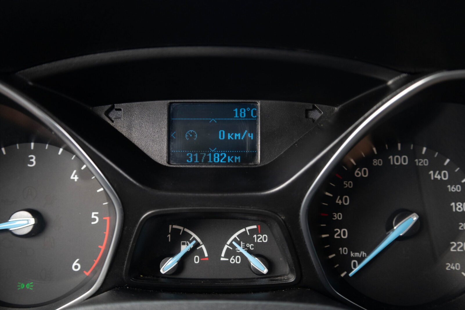 FORD FOCUS