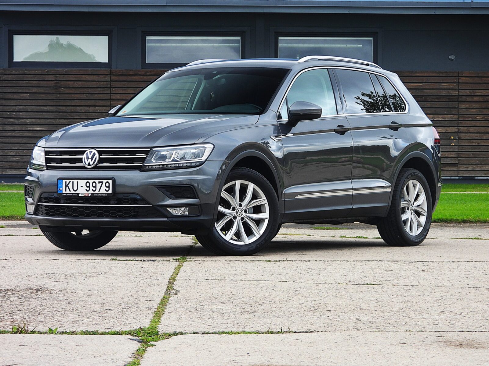 VW TIGUAN