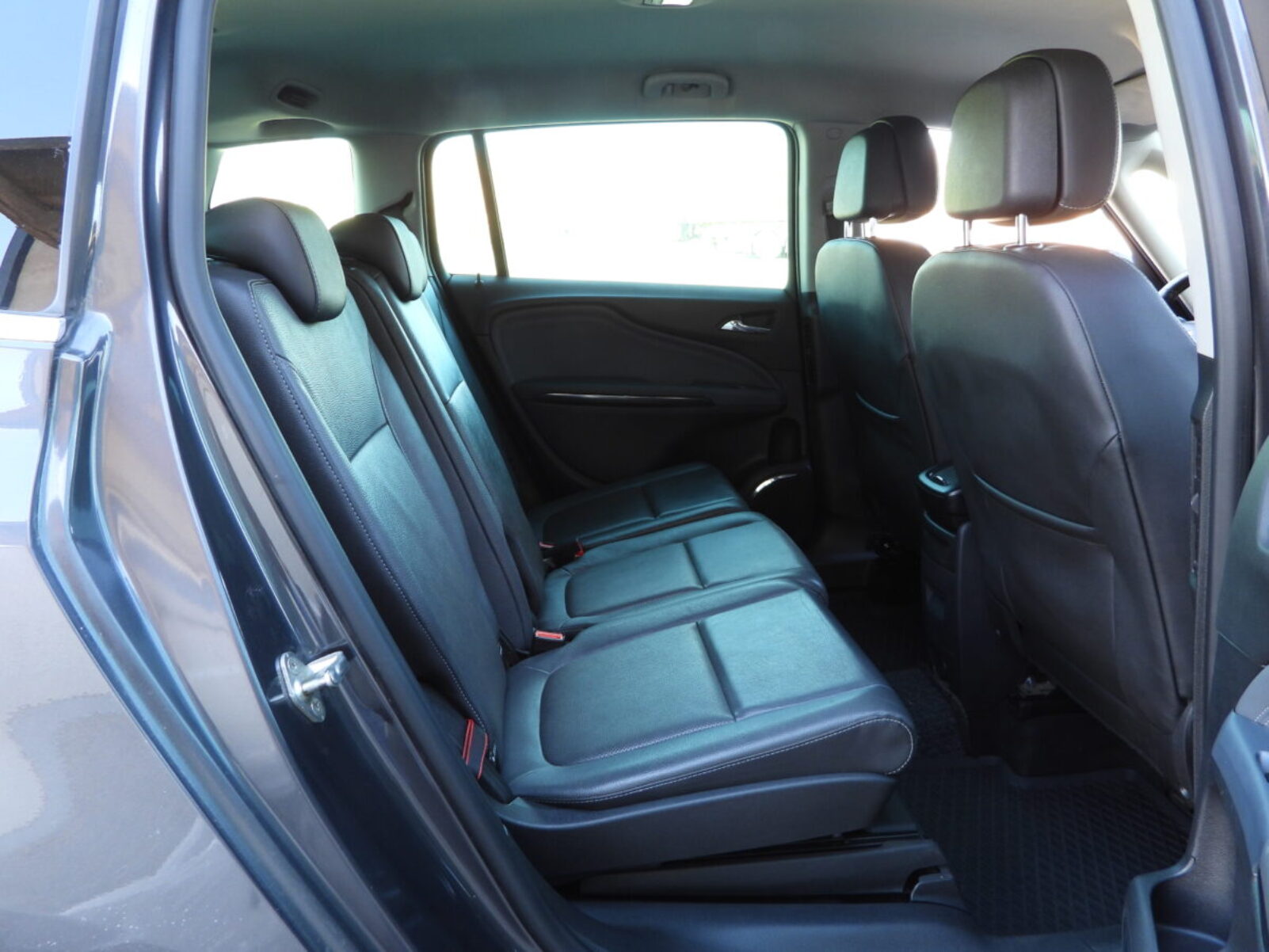 OPEL ZAFIRA TOURER