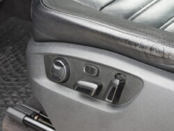 VW TOUAREG R-LINE