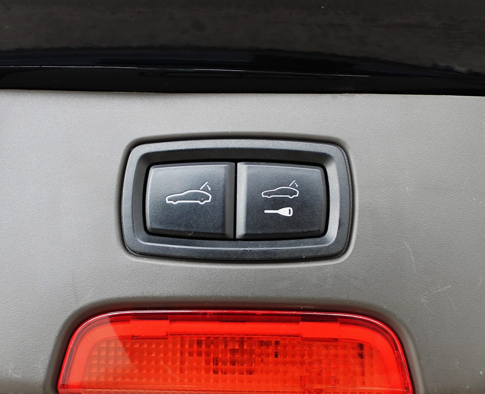 PORSCHE CAYENNE S E-HYBRID