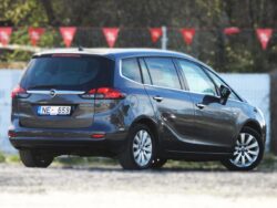 OPEL ZAFIRA TOURER