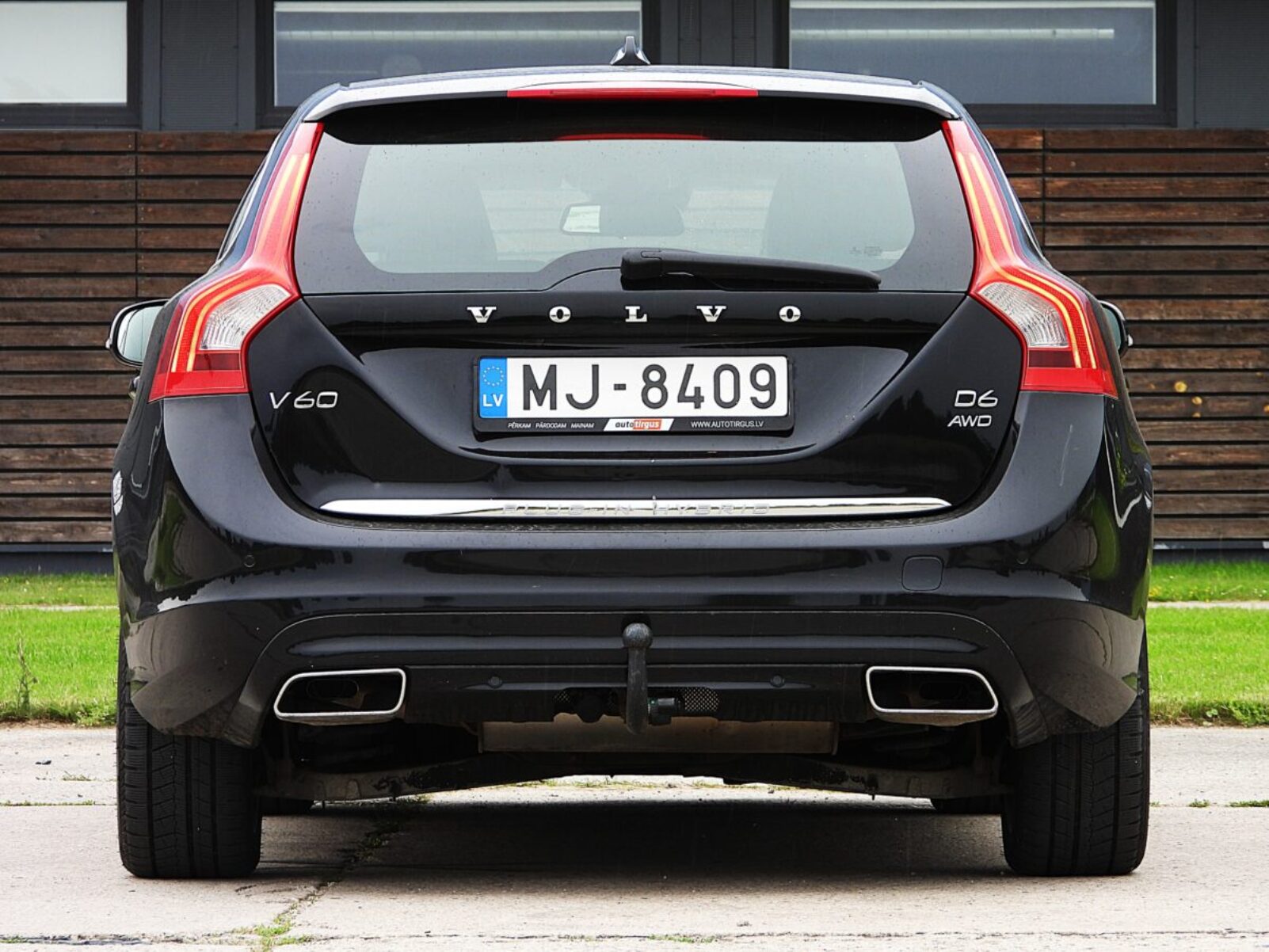 VOLVO V60 PLUG IN HYBRID