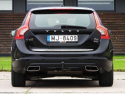 VOLVO V60 PLUG IN HYBRID
