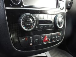 MERCEDES BENZ R320
