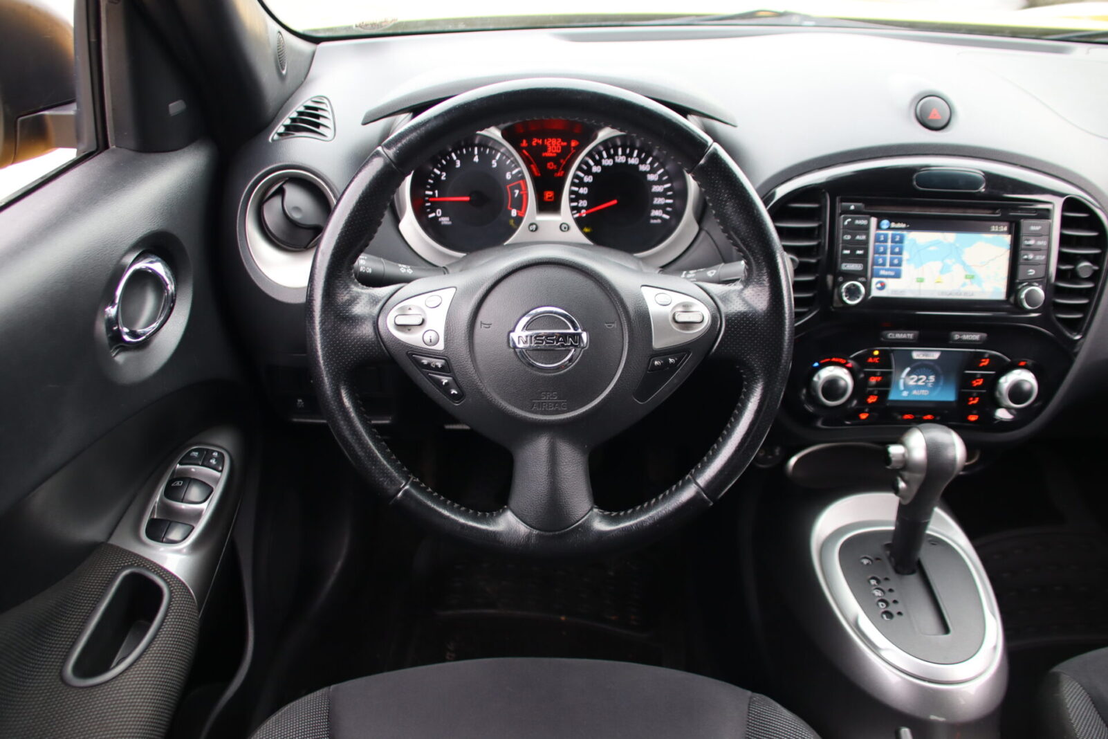NISSAN JUKE