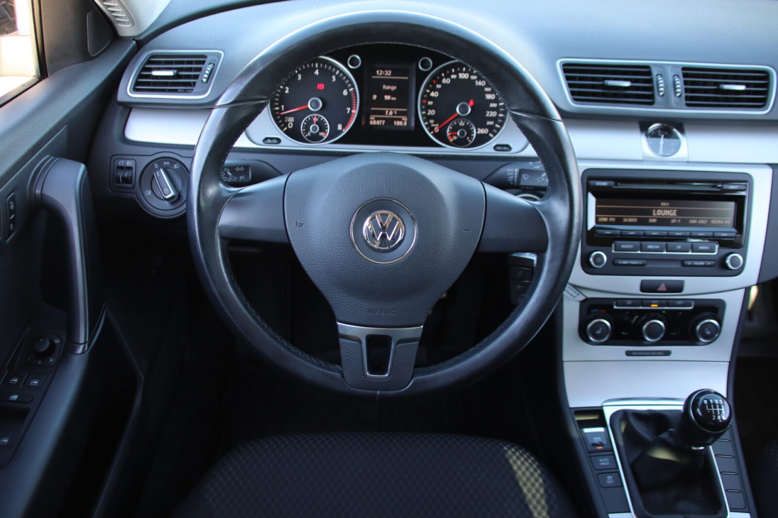 VW PASSAT