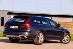 VOLVO V90 CROSS COUNTRY