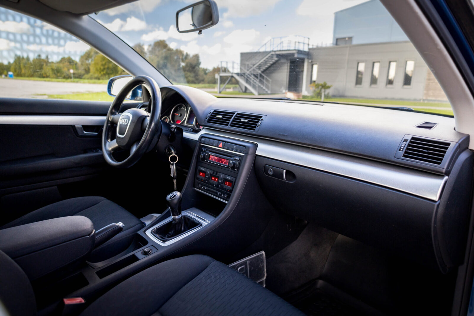 AUDI A4 AVANT