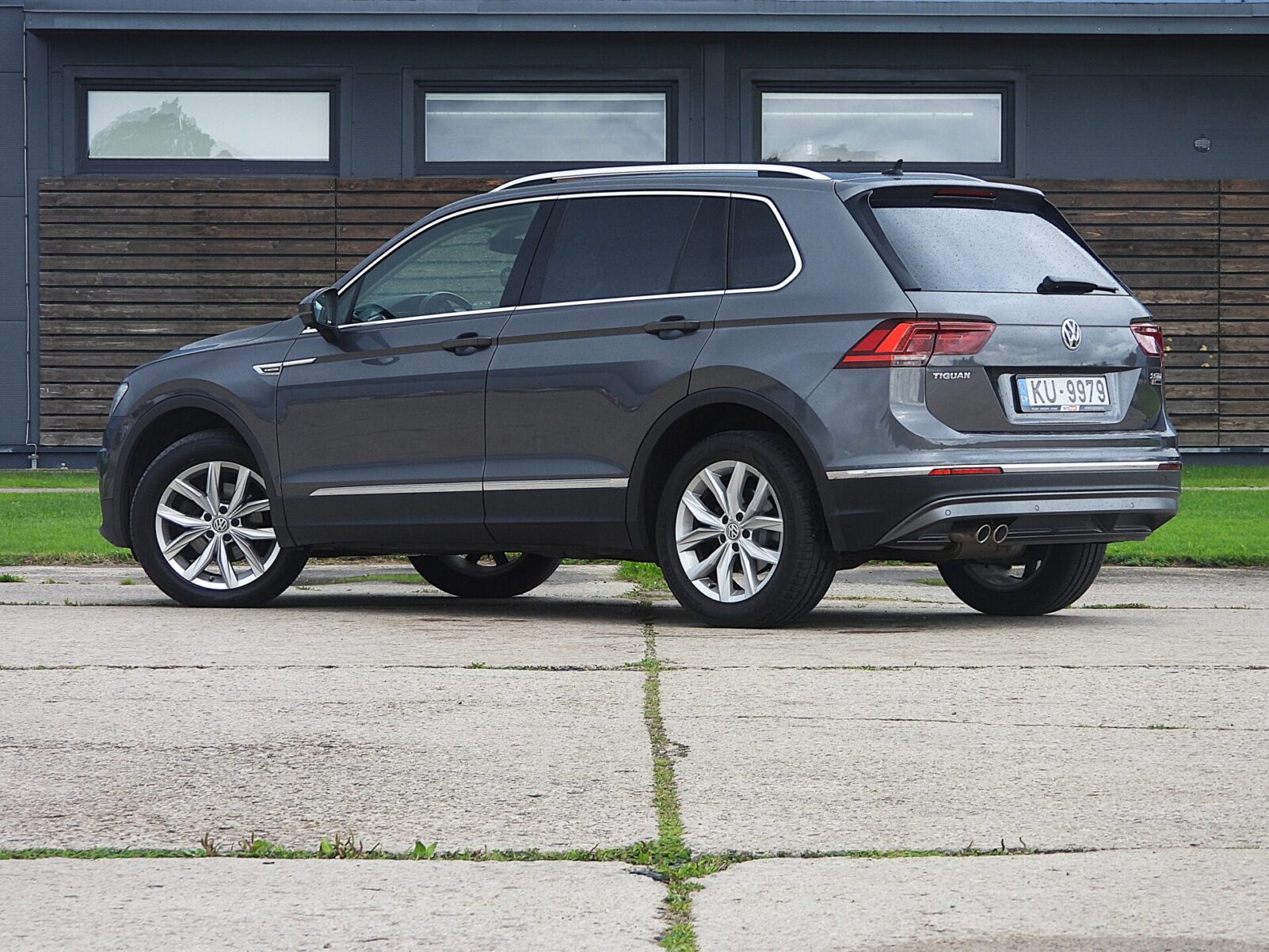 VW TIGUAN