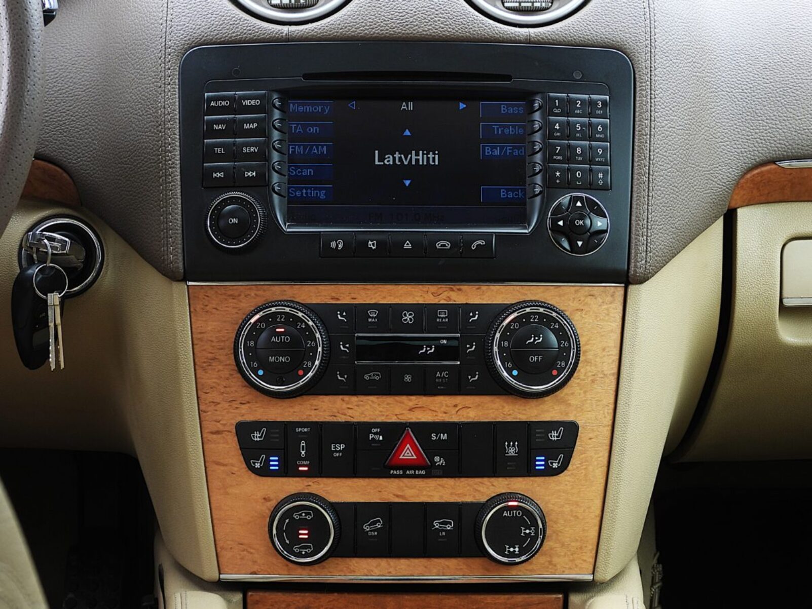 MERCEDES BENZ GL320