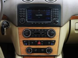 MERCEDES BENZ GL320