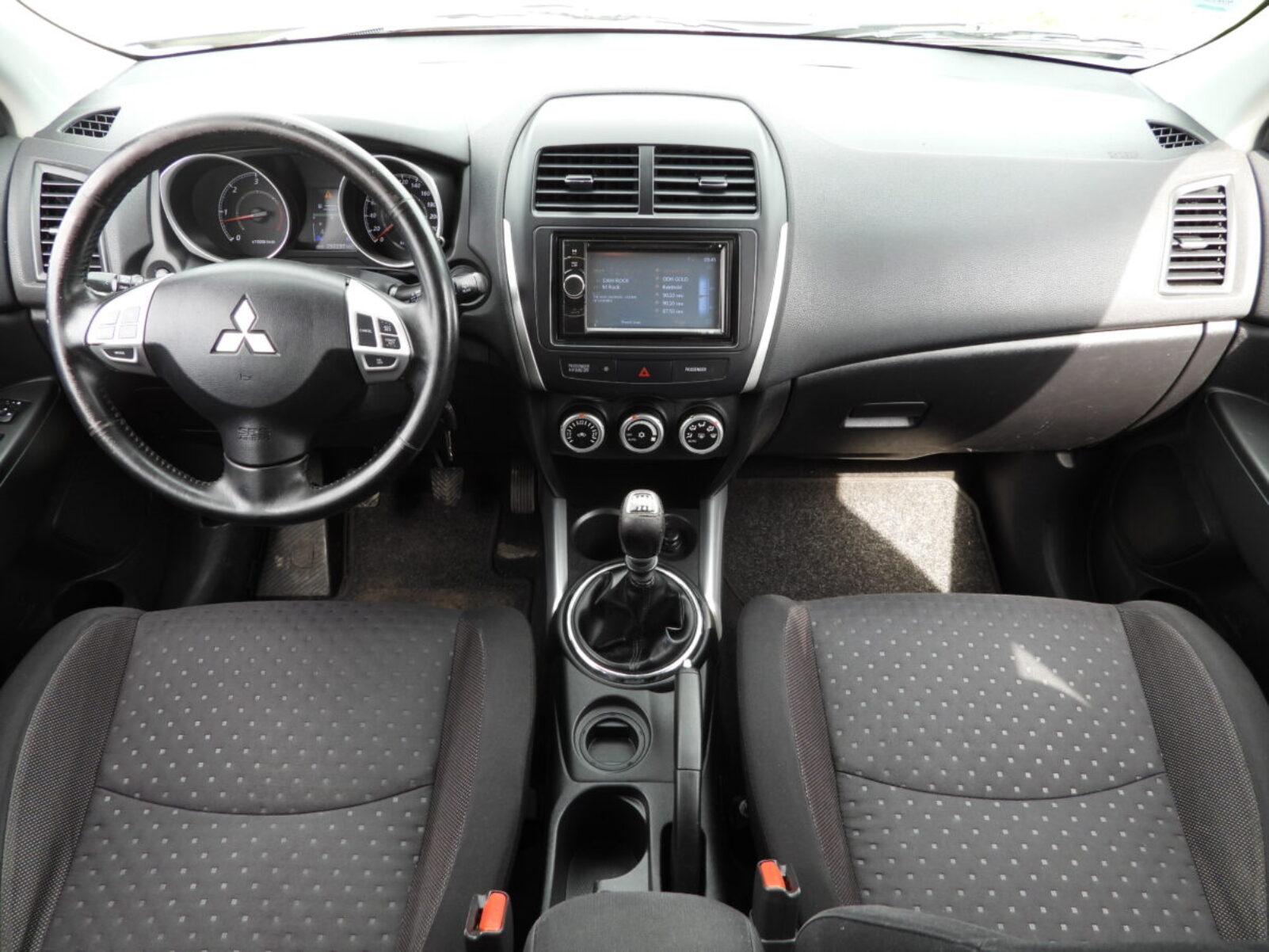 MITSUBISHI ASX