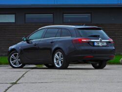 OPEL INSIGNIA SPORTS TOURER SW