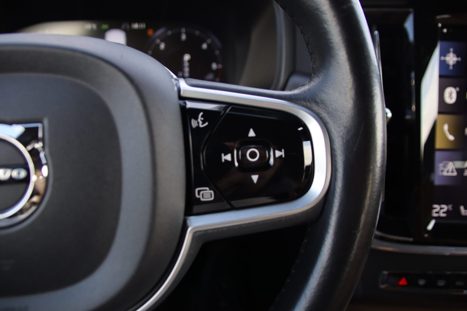 VOLVO V90 CROSS COUNTRY