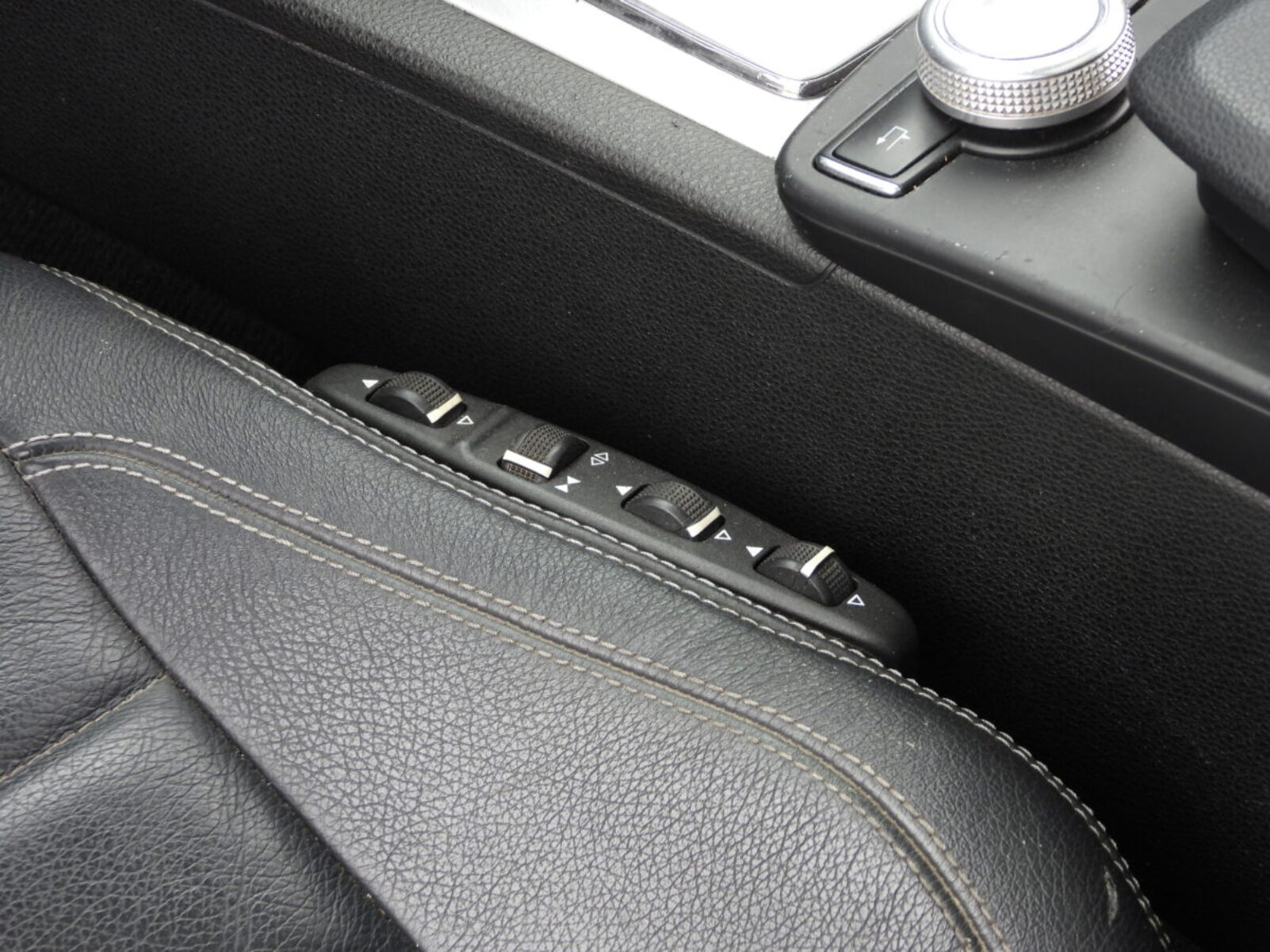 MERCEDES BENZ E350