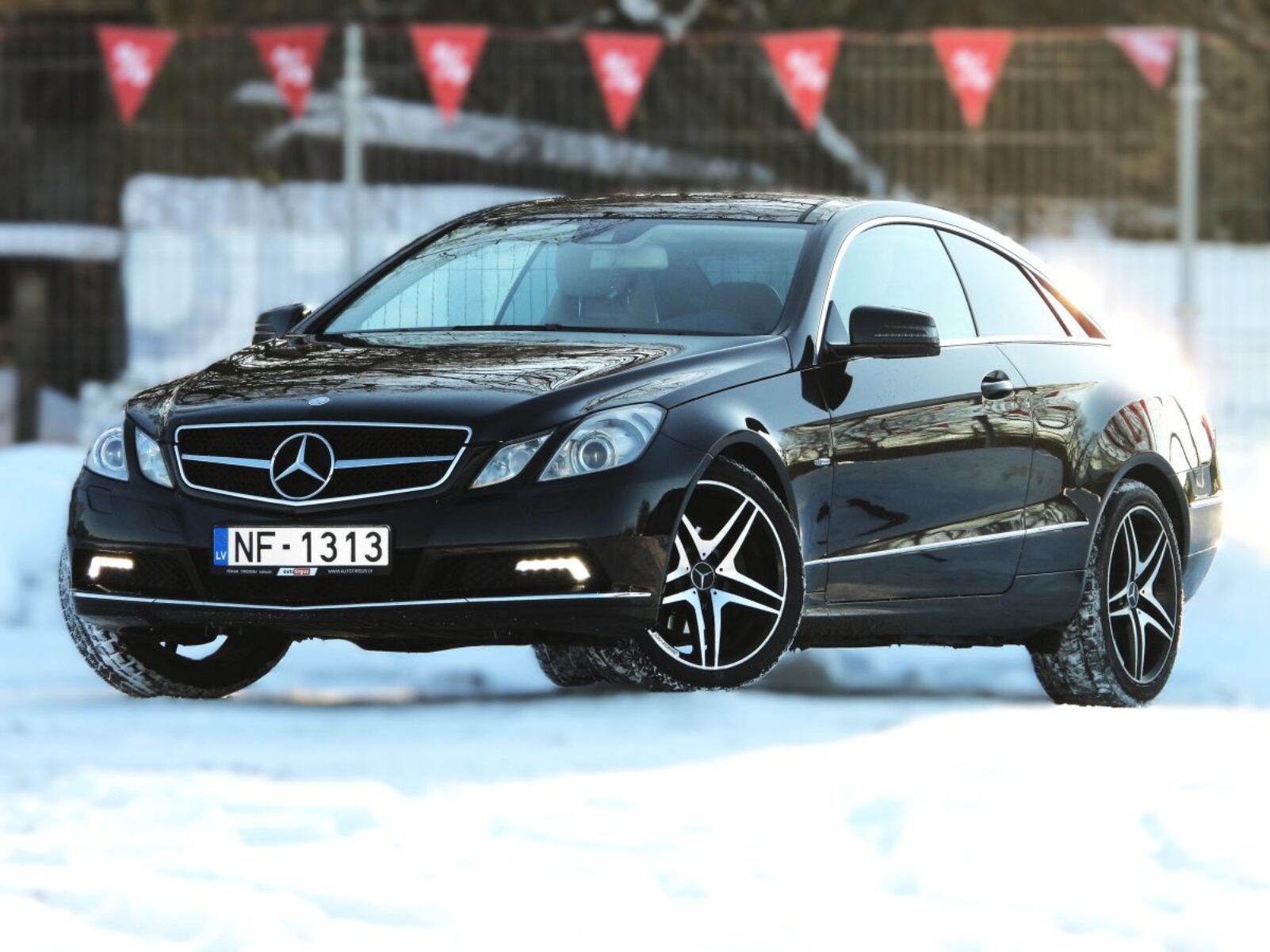 MERCEDES BENZ E350