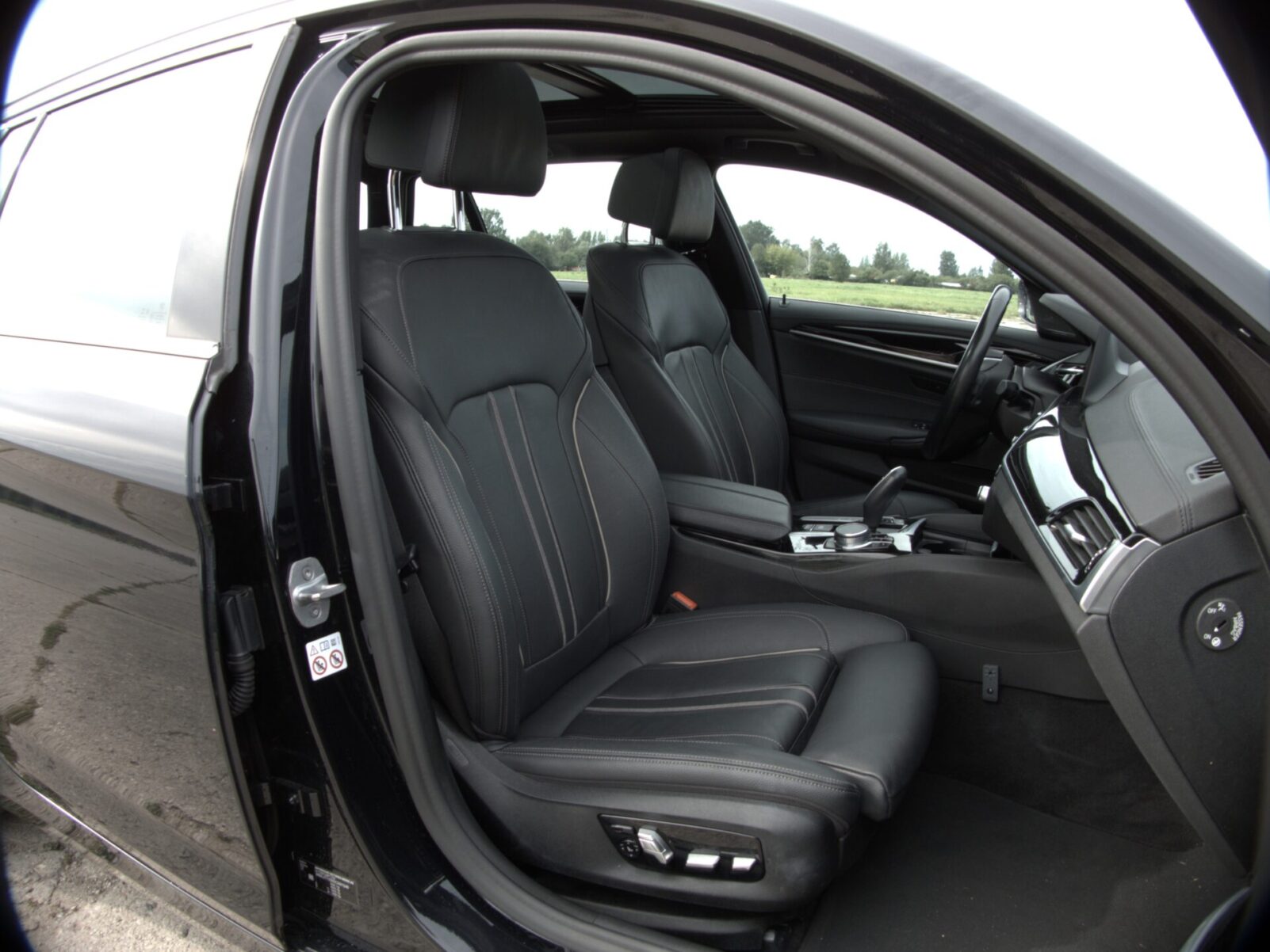 BMW 520I