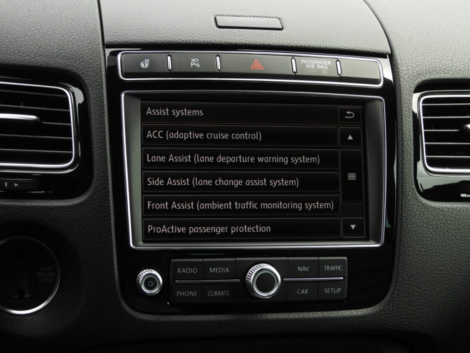 VW TOUAREG R-LINE