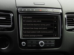 VW TOUAREG R-LINE