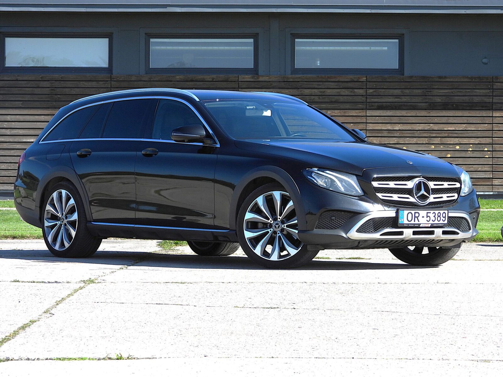 MERCEDES BENZ E220 4MATIC ALLTERRAIN