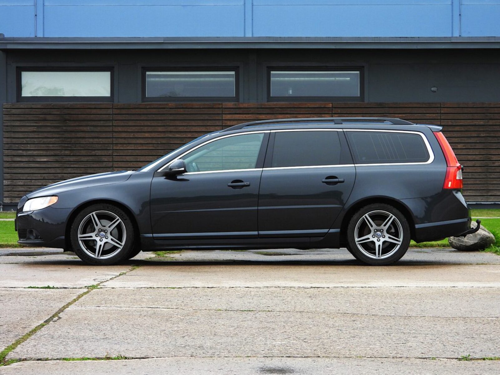VOLVO V70