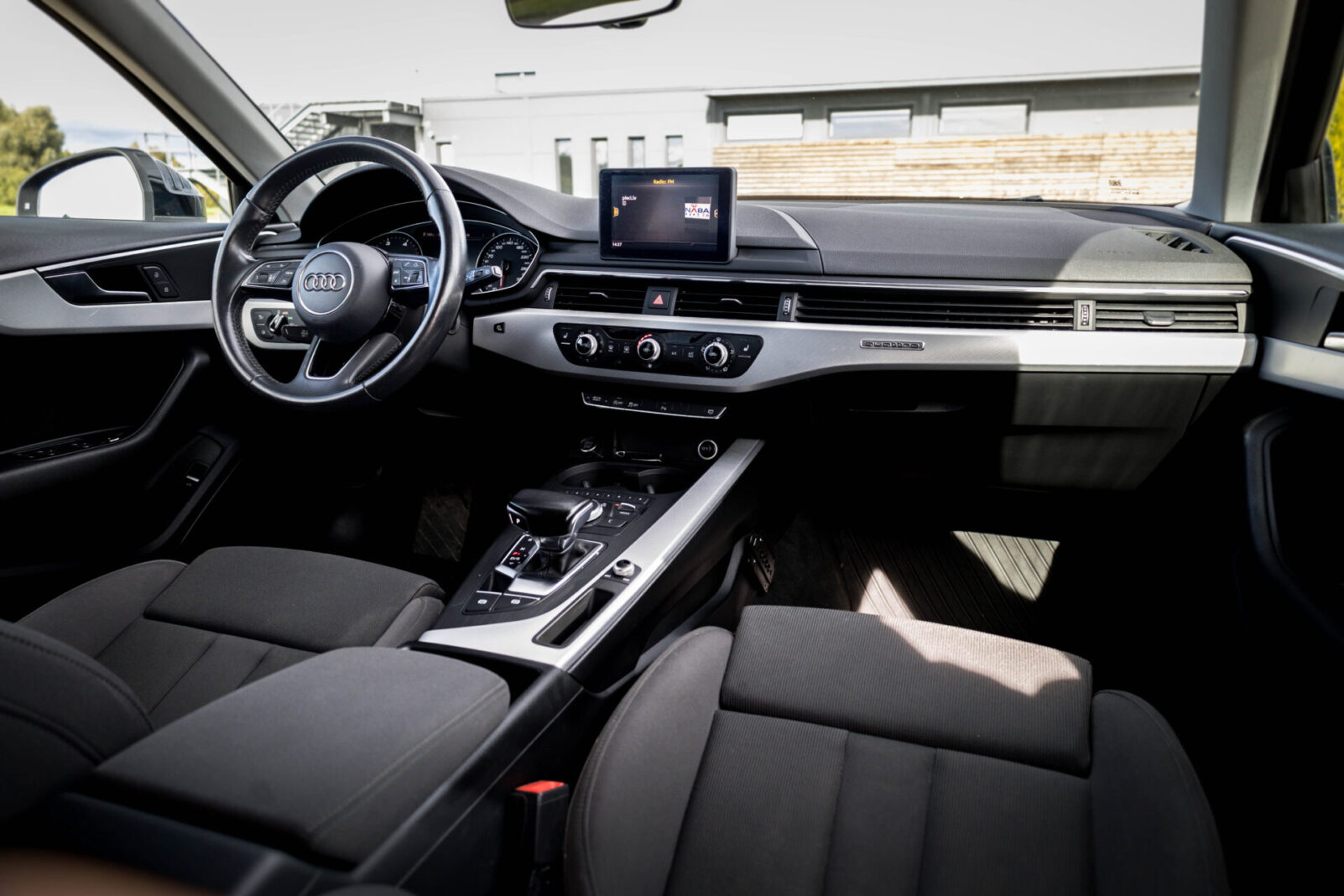 AUDI A4 AVANT