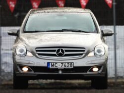 MERCEDES BENZ R320