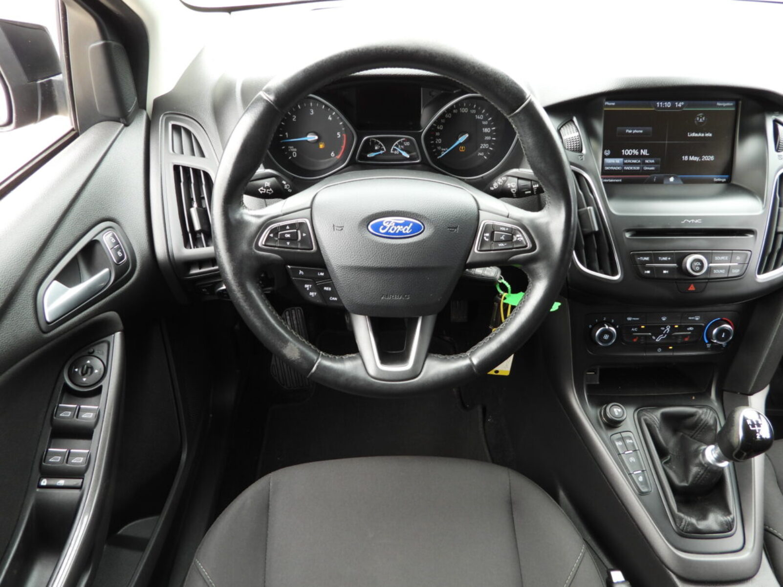 FORD FOCUS