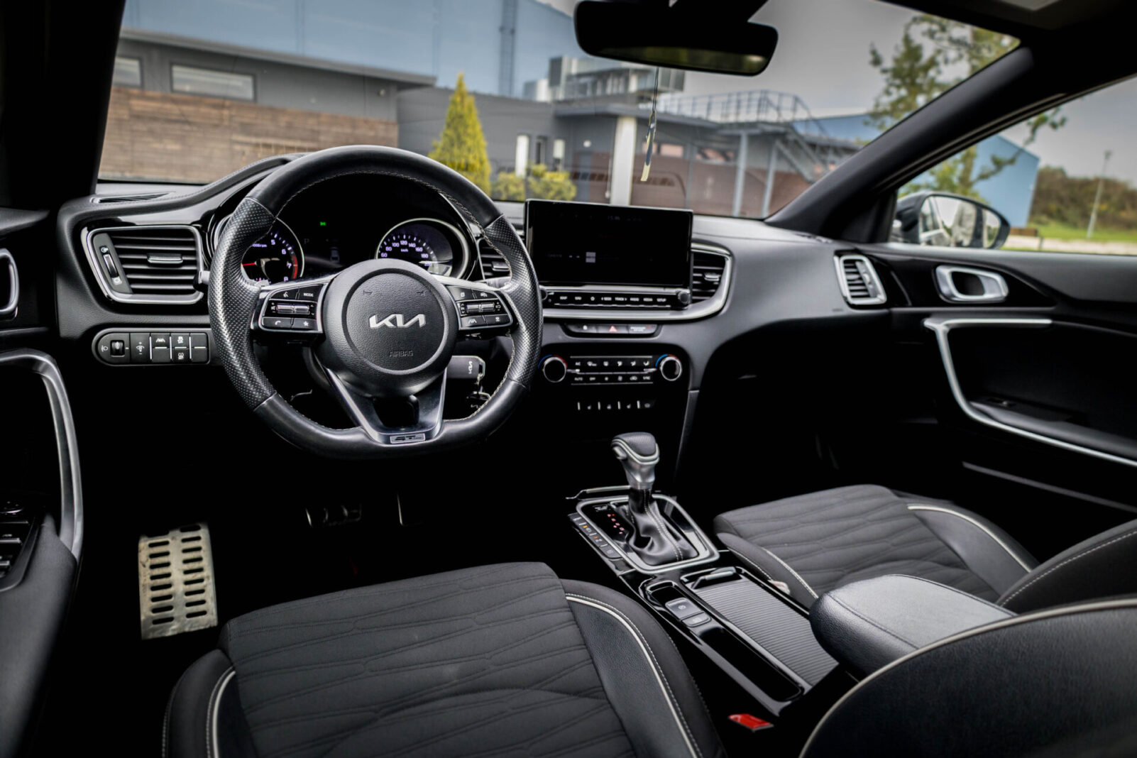 KIA PROCEED
