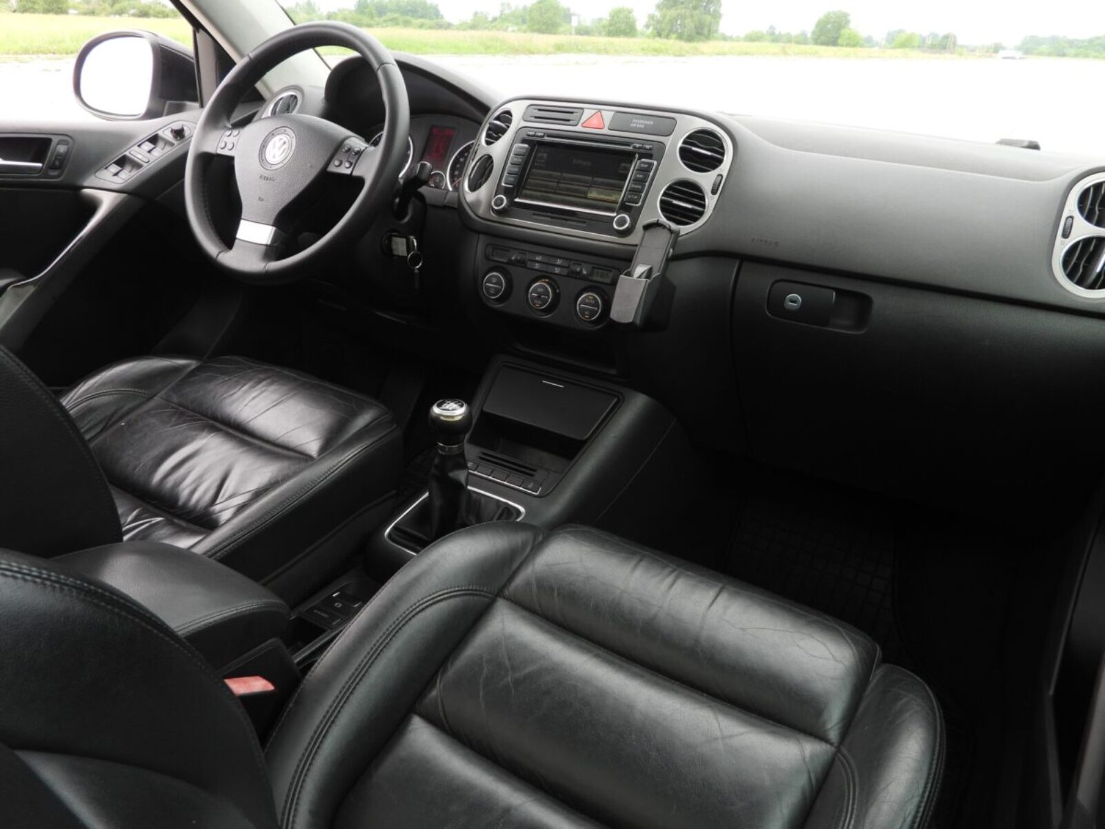 VW TIGUAN