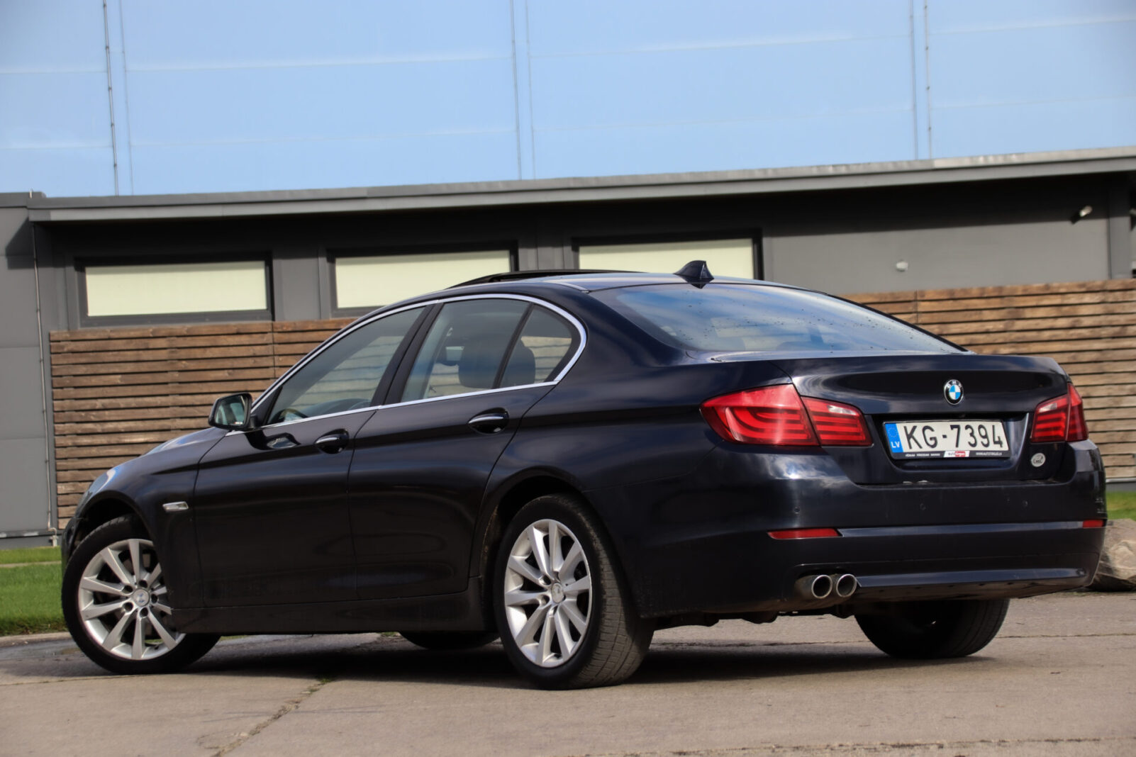 BMW 530
