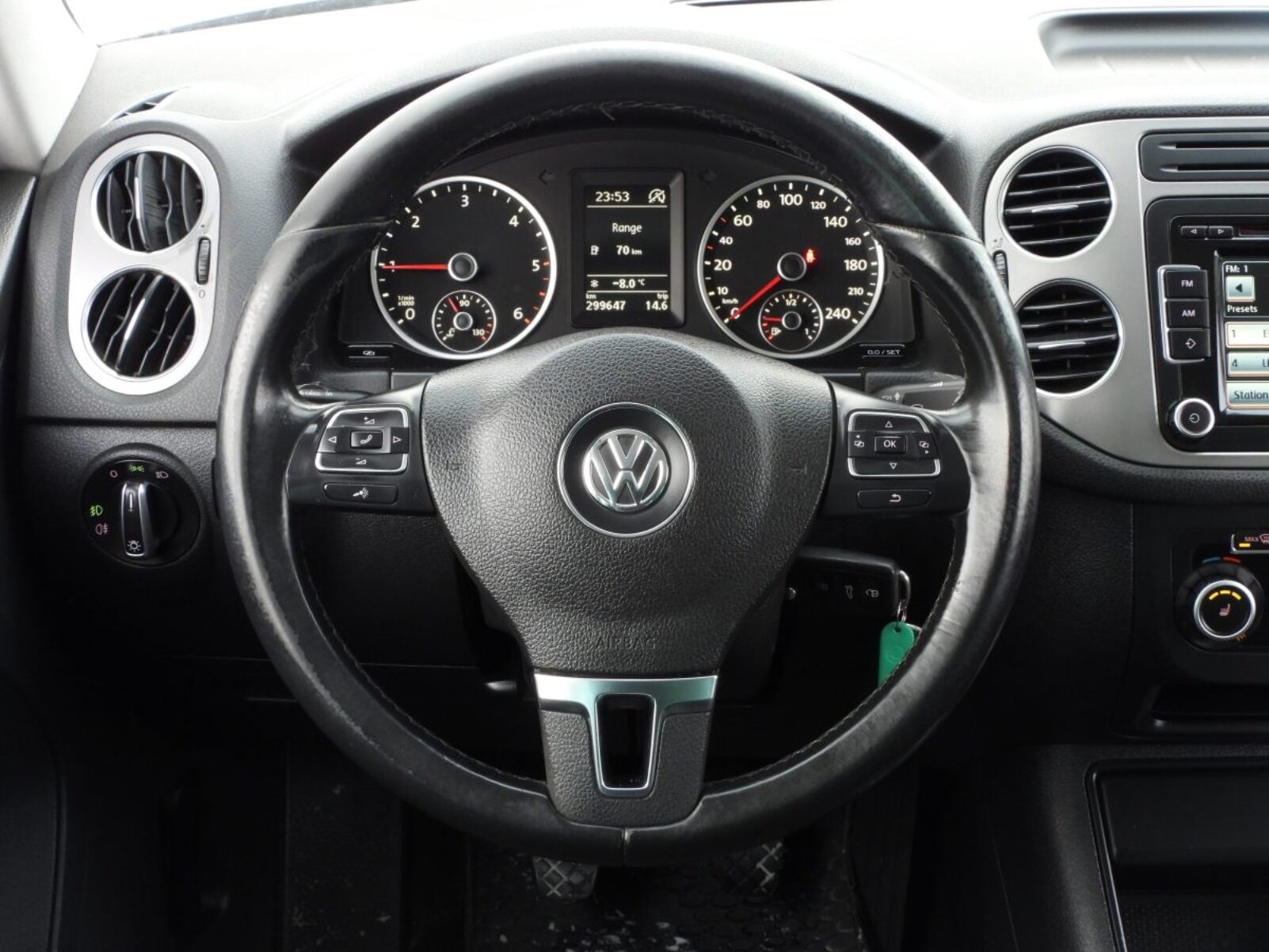 VW TIGUAN