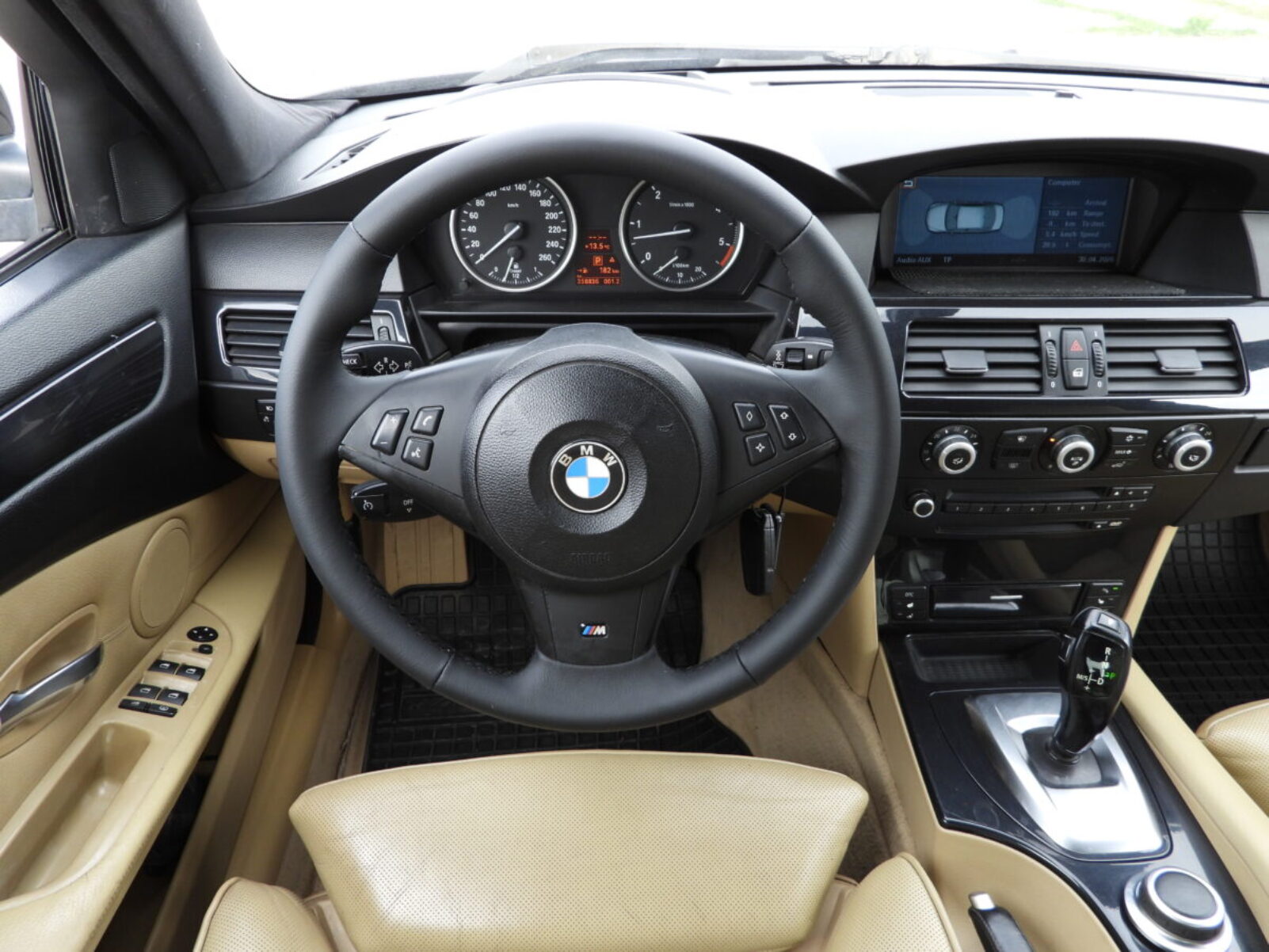 BMW 530