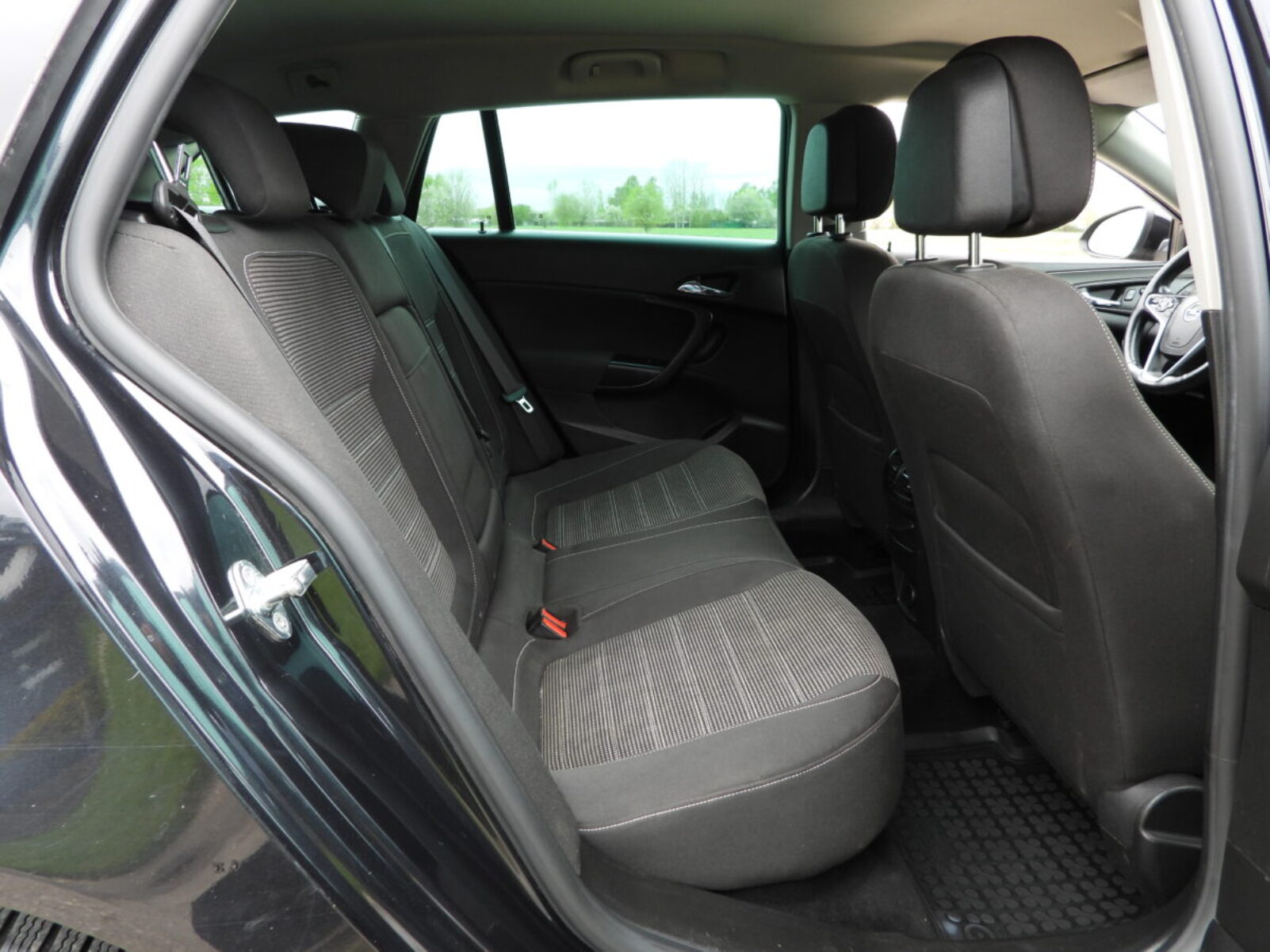 OPEL INSIGNIA SPORTS TOURER SW